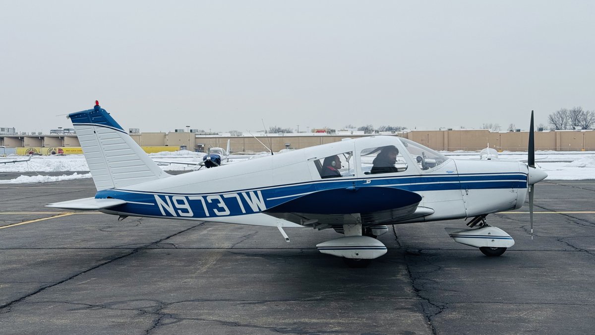 Piper Cherokee aircraft used for birthday flights over NYC